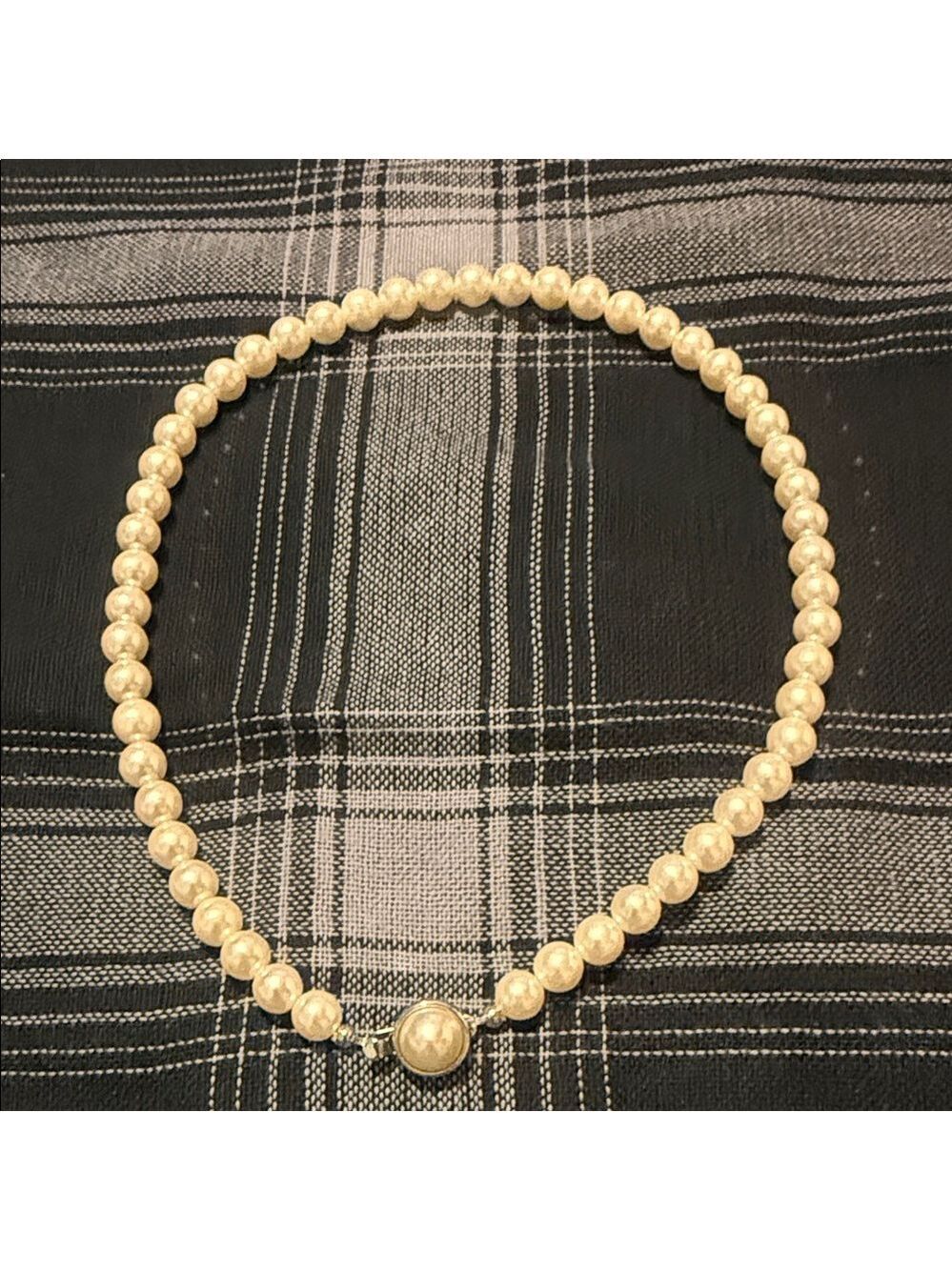 VTG Elegant Cream Faux Pearl Necklace